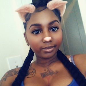 Meet your Posher, Latasha